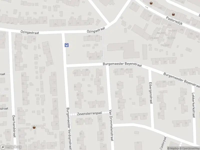 Ambulance met grote spoed naar de Van Drimmelenstraat in Pernis Rotterdam