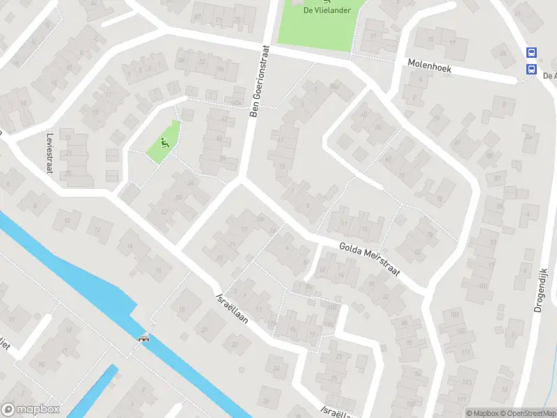 Ambulance met grote spoed naar de Golda Meïrstraat in Zuidland