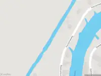 Ambulance met grote spoed naar de Peursumseweg in Giessenburg