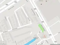 Ambulance met gepaste spoed naar de Kaarstraat in Spijkenisse