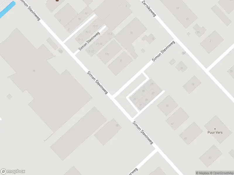 Brandweer en politie met grote spoed naar de Simon Stevinweg in Middelharnis vanwege middelgrote brand