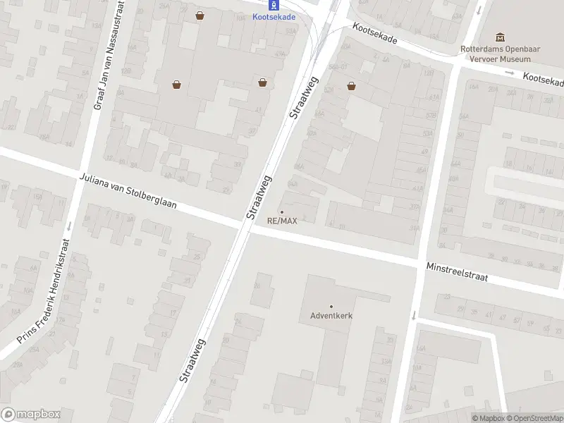 Ambulance met gepaste spoed naar de Straatweg in Rotterdam