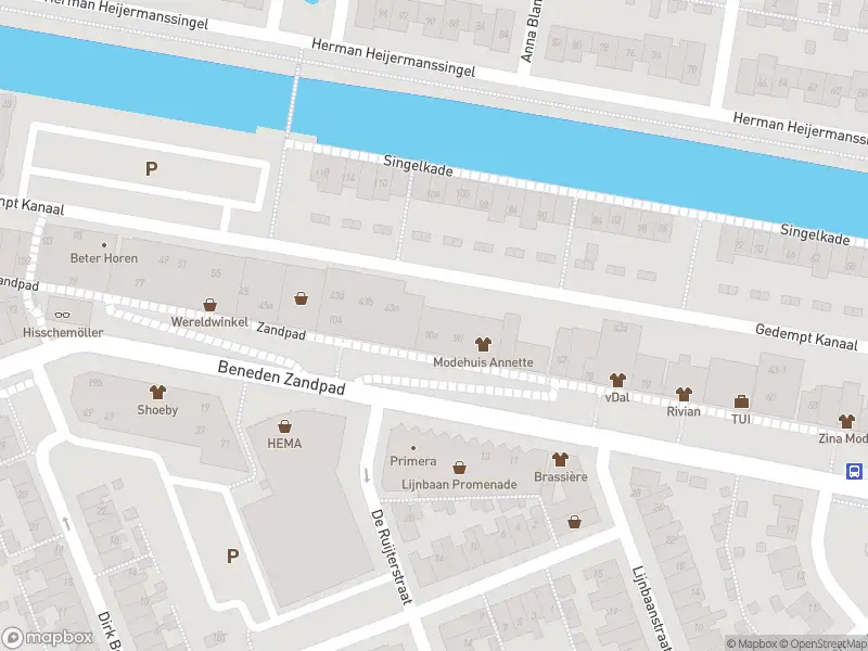 Ambulance met grote spoed naar de Gedempt Kanaal in Middelharnis