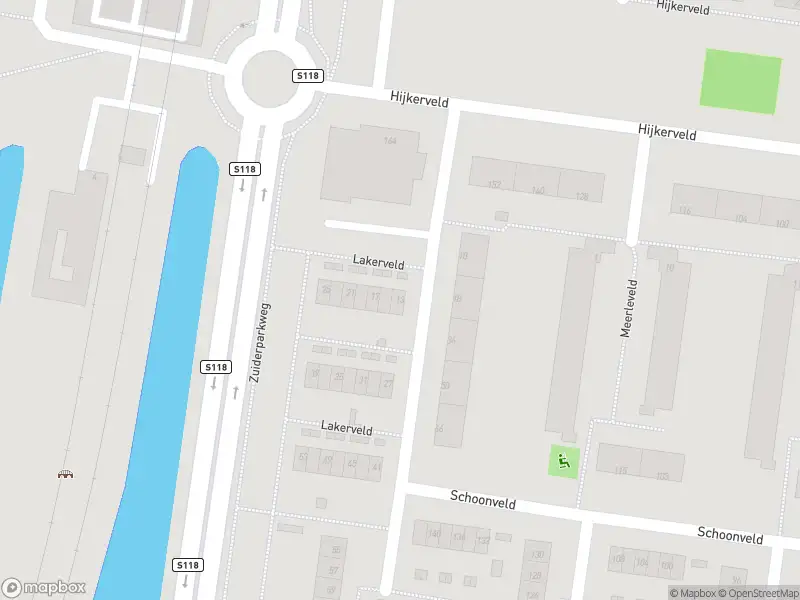 Ambulance met gepaste spoed naar de Lakerveld in Rotterdam