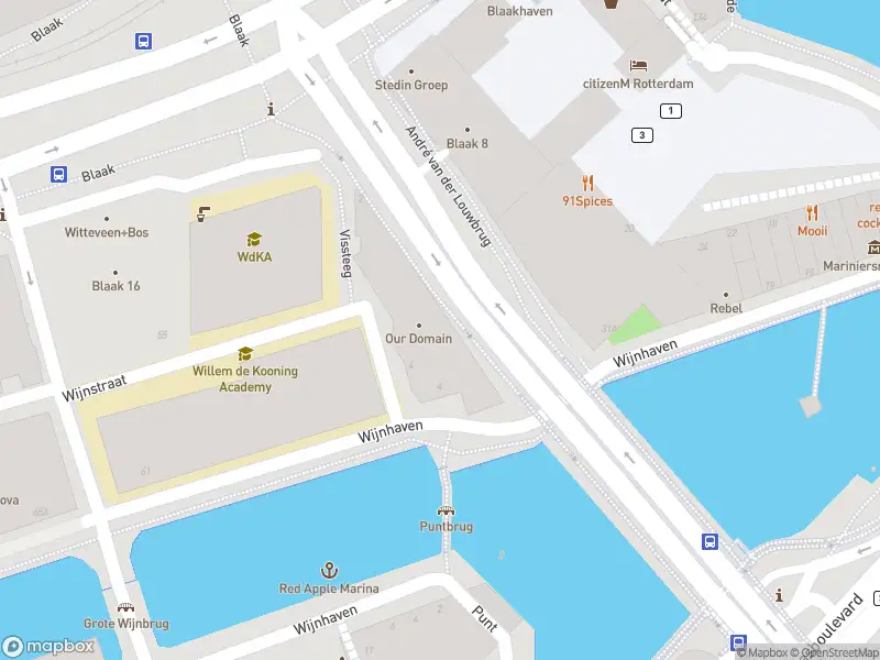 Traumahelikopter naar de André van der Louwbrug in Rotterdam