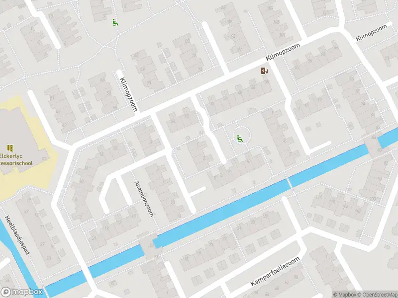 Ambulance met gepaste spoed naar de Andoornzoom in Leiderdorp