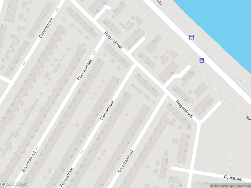 Ambulance met grote spoed naar de Floresstraat in Dordrecht