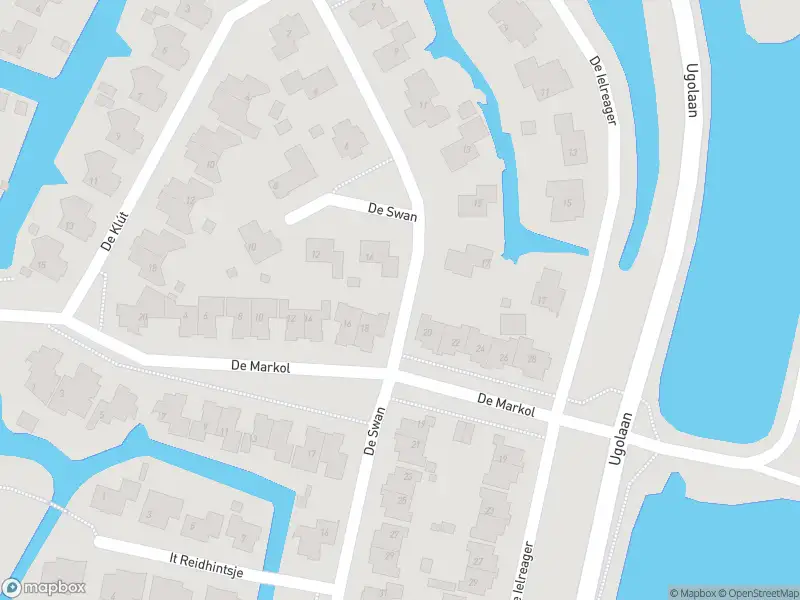 Brandweer naar de De Ielreager in Bolsward vanwege personen te water