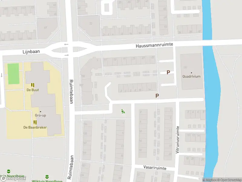 Ambulance met grote spoed naar de Hippodamusruimte in Zoetermeer