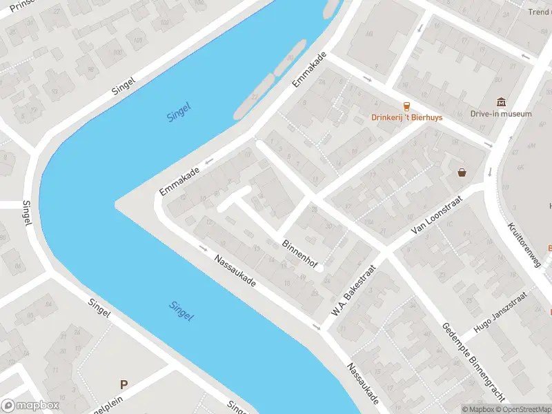 Politie naar de Binnenhof in Woerden vanwege aanrijding met letsel