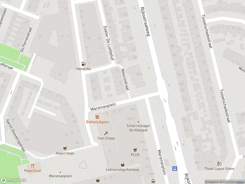 Ambulance met gepaste spoed naar de Nesciostraat in Haarlem
