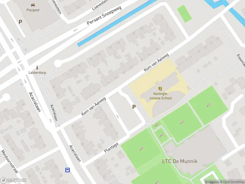 Ambulance met grote spoed naar de Kom van Aaiweg in Leiderdorp