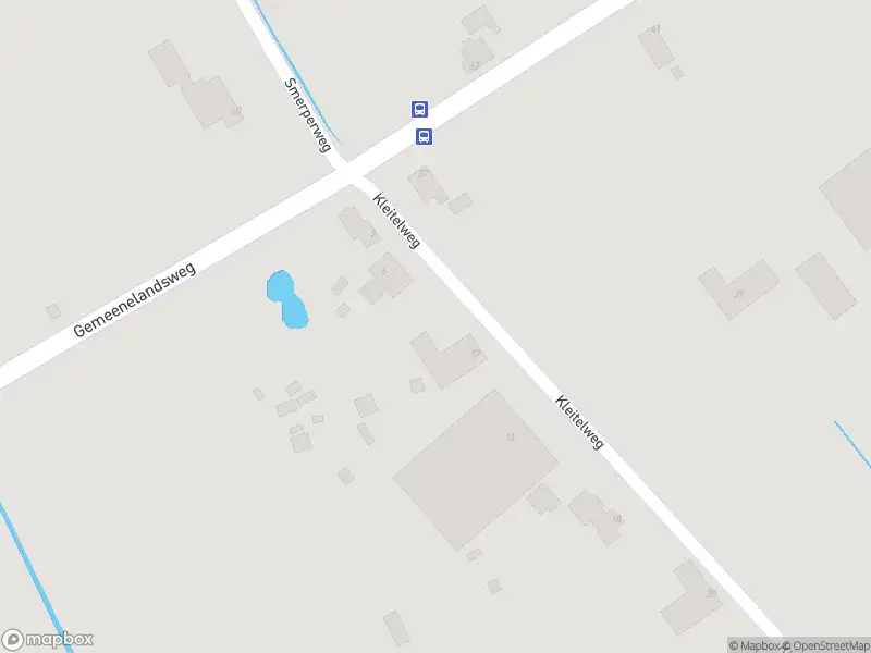 Brandweer met grote spoed naar de Kleitelweg in Hippolytushoef vanwege voertuigen te water