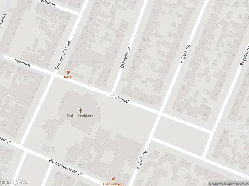 Brandweer met gepaste spoed naar de Vioolstraat in Roosendaal vanwege een buitenbrand