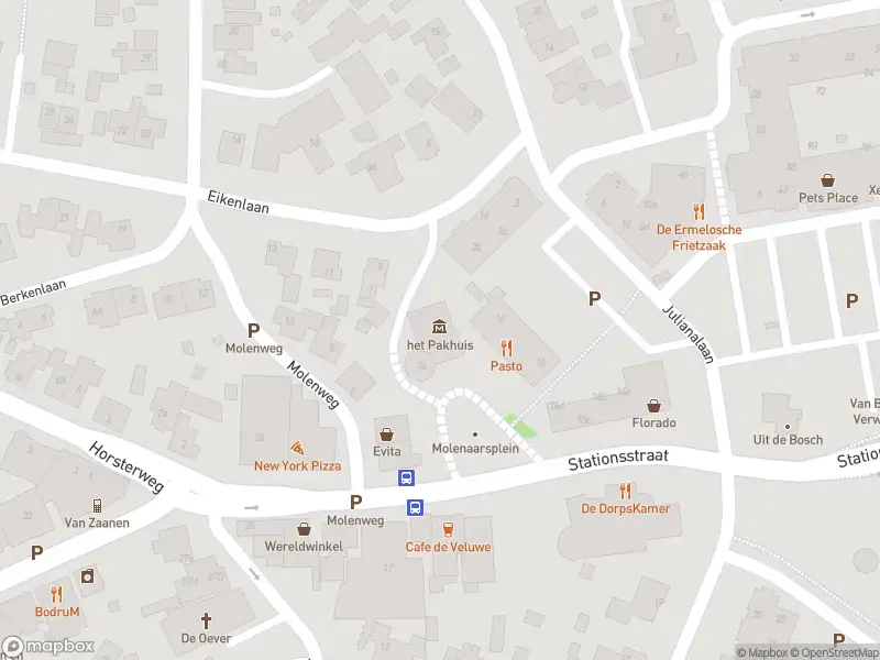 Brandweer met grote spoed naar de Molenaarsplein in Ermelo vanwege gebouwbrand