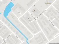 Ambulance met grote spoed naar de Prins Bernhardstraat in Heukelum