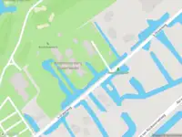 Ambulance met gepaste spoed naar de 's-Gravenweg in Capelle aan den IJssel