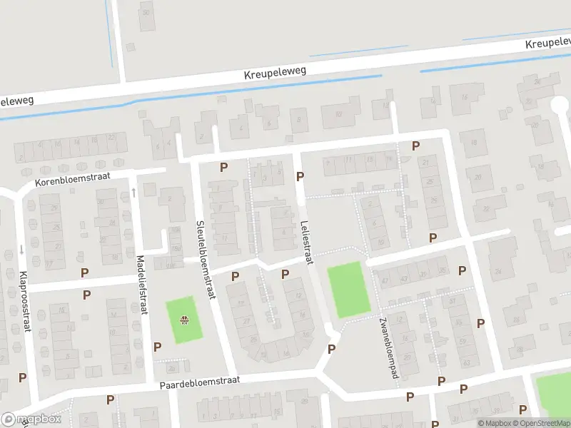 Ambulance met grote spoed naar de Leliestraat in Klaaswaal