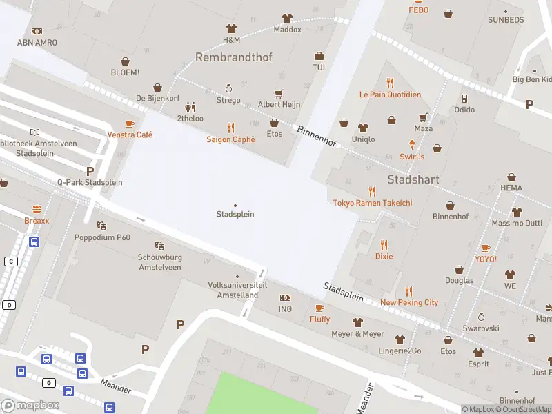 Ambulance met grote spoed naar de Stadsplein in Amstelveen