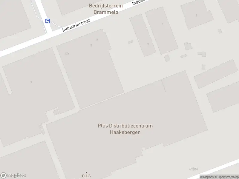 Brandweer met gepaste spoed naar de Industriestraat in Haaksbergen vanwege middelgrote brand