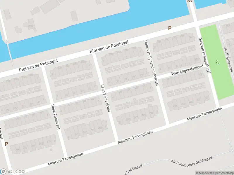 Ambulance met grote spoed naar de Wim Lagendaalpad in Rotterdam