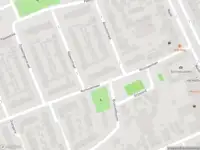 Politie met grote spoed naar de Bruininkhuizen in Etten-Leur vanwege letsel