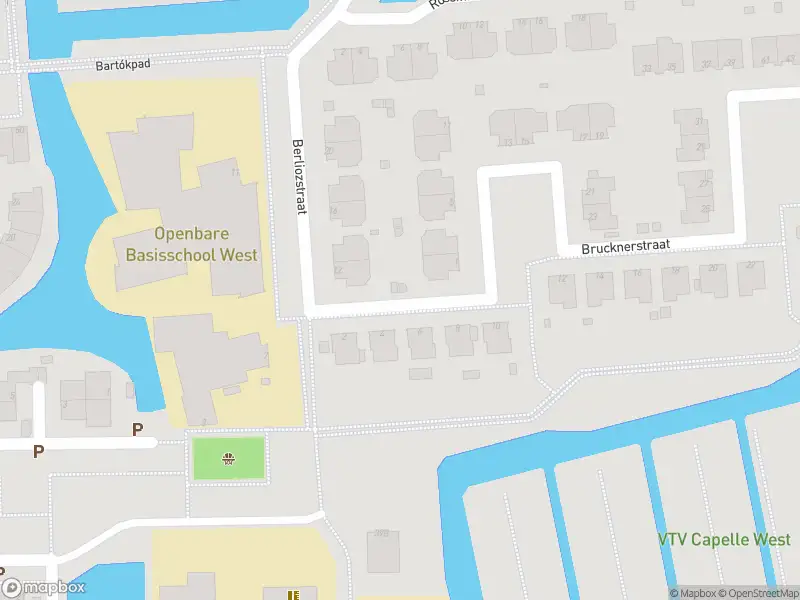 Ambulance met grote spoed naar de Brucknerstraat in Capelle aan den IJssel