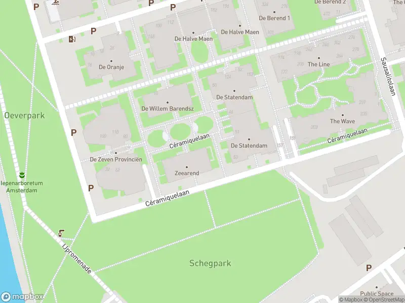 Ambulance met grote spoed naar de Céramiquelaan in Amsterdam