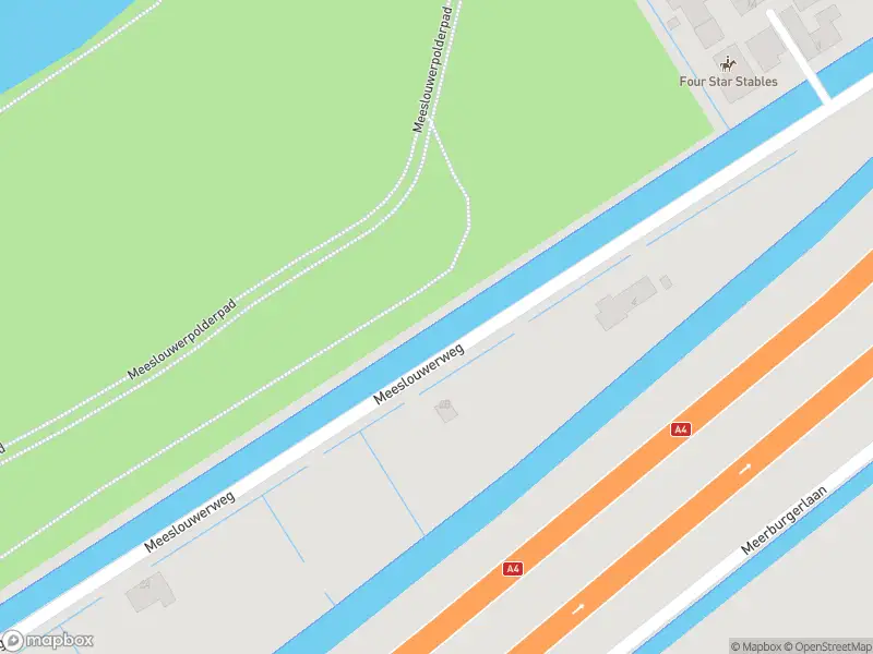 Brandweer met gepaste spoed naar de Meeslouwerweg in Leidschendam vanwege stormschade