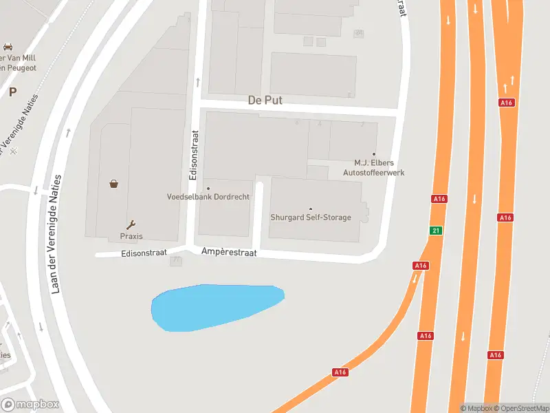 Ambulance met gepaste spoed naar de Ampèrestraat in Dordrecht