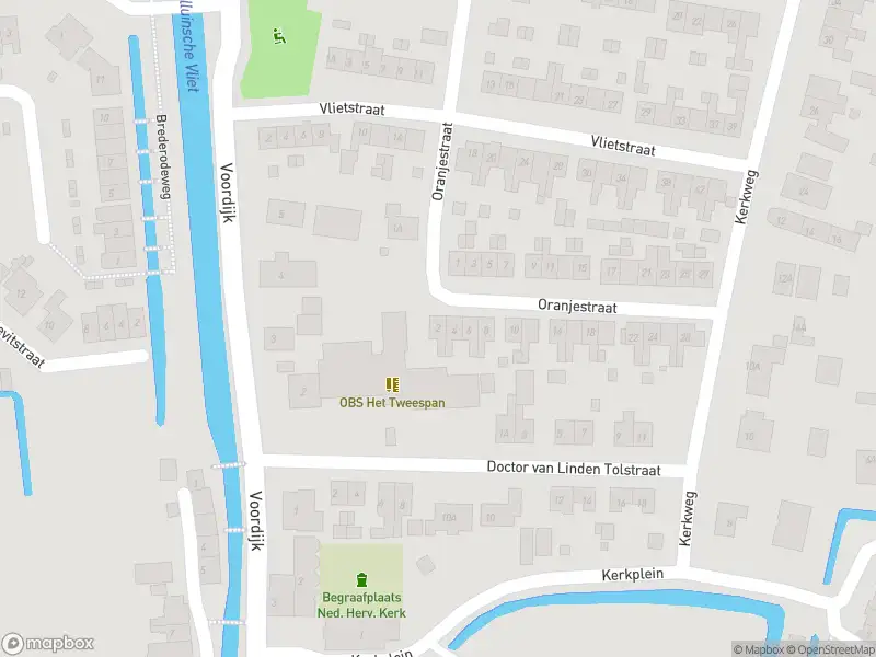 Ambulance met gepaste spoed naar de Oranjestraat in Schelluinen