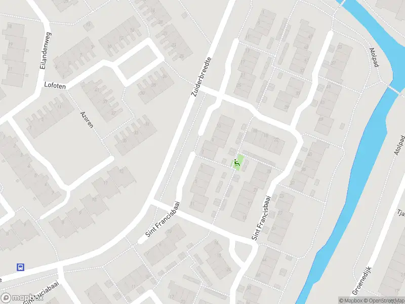 Ambulance met grote spoed naar de Sint Laurensbaai in Capelle aan den IJssel