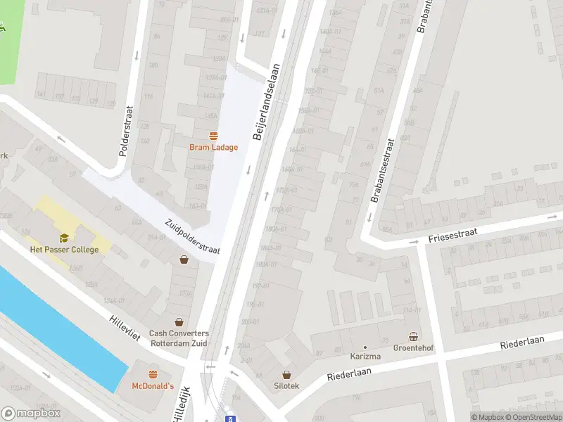 Ambulance met gepaste spoed naar de Beijerlandselaan in Rotterdam