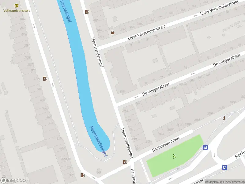 Ambulance met gepaste spoed naar de Heemraadssingel in Rotterdam