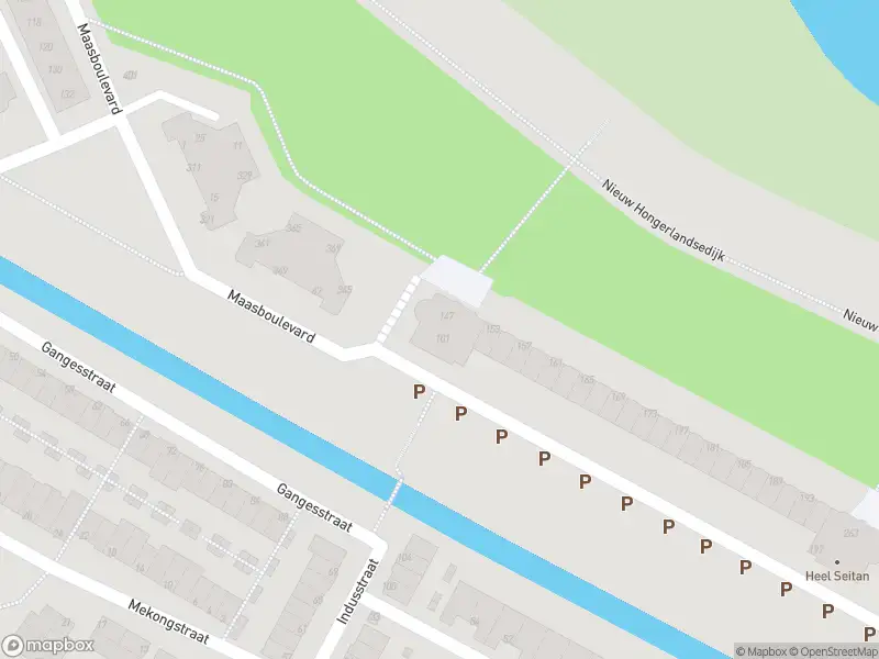 Ambulance met gepaste spoed naar de Maasboulevard in Spijkenisse