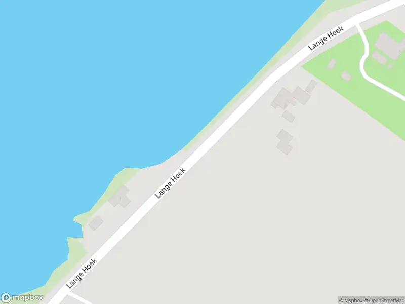 Brandweer met gepaste spoed naar de Lange Hoek in Elahuizen