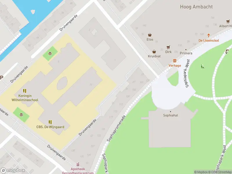 Ambulance met gepaste spoed naar de Druivengaarde in Hendrik-Ido-Ambacht