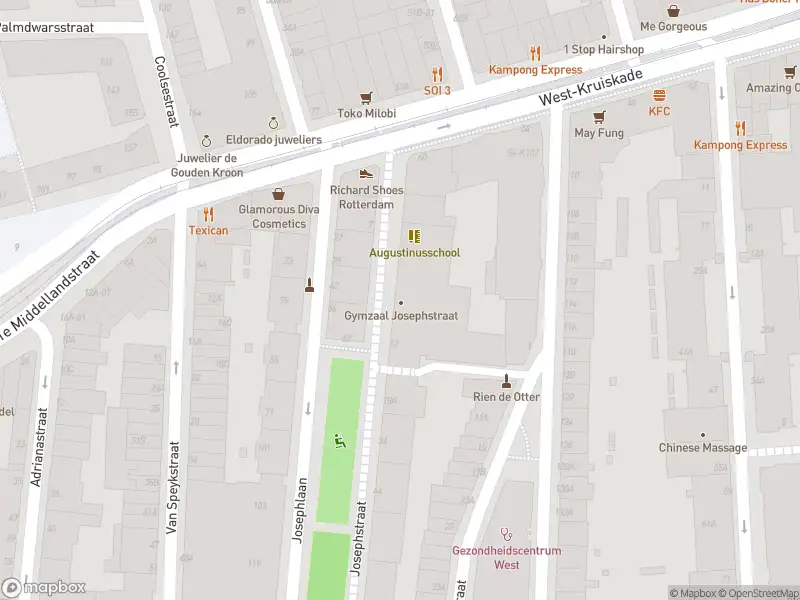 Ambulance met grote spoed naar de Josephstraat in Rotterdam