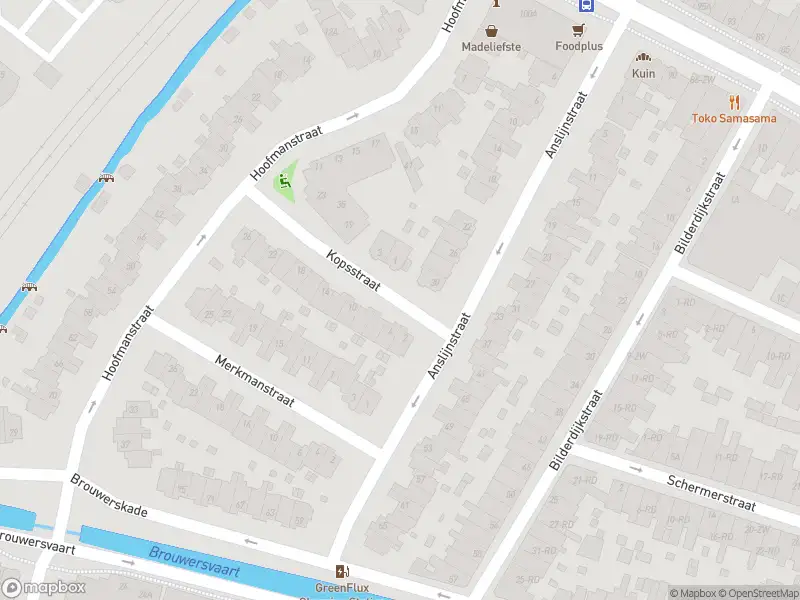 Ambulance met gepaste spoed naar de Kopsstraat in Haarlem