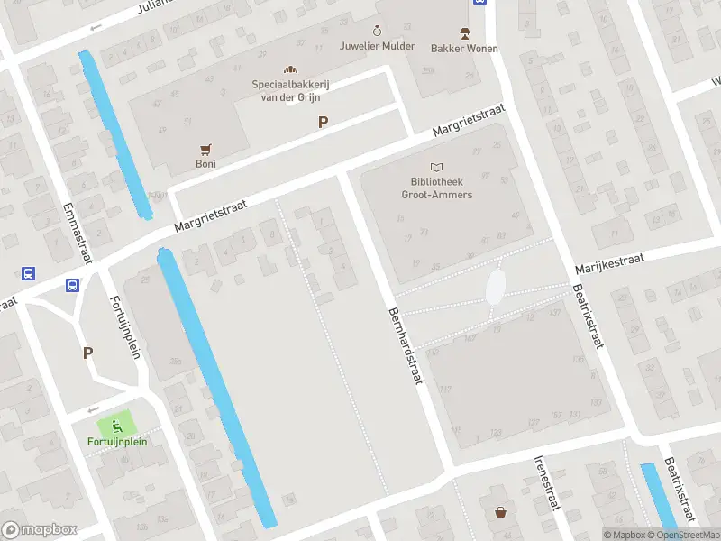 Ambulance met grote spoed naar de Bernhardstraat in Groot-Ammers