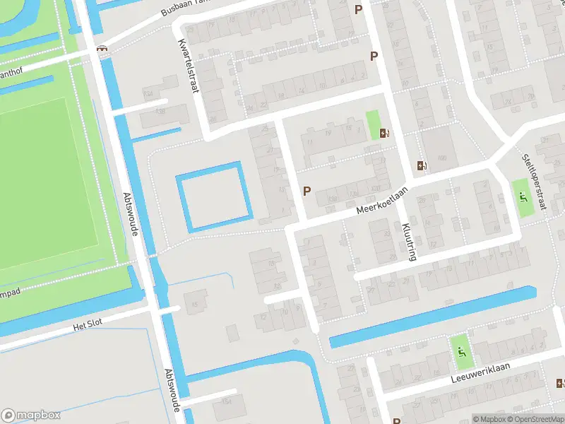 Ambulance met gepaste spoed naar de Zwaluwstraat in Delft