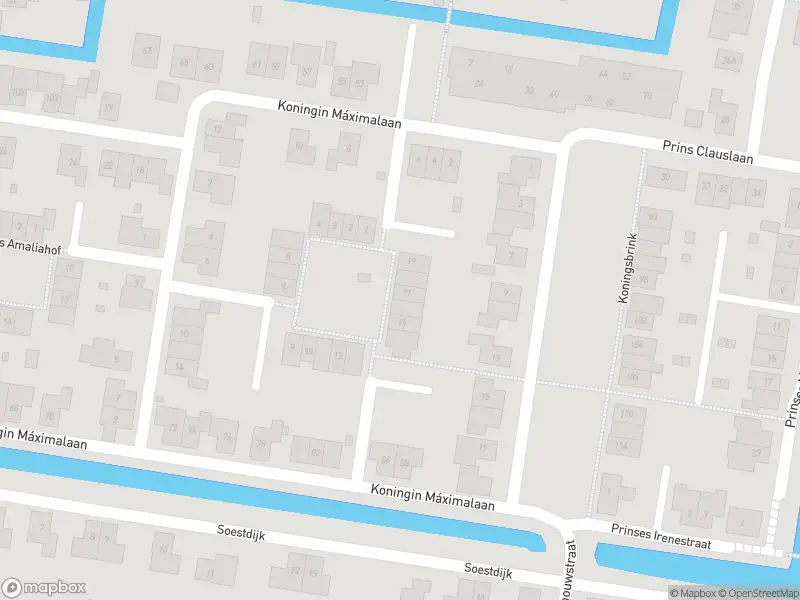 Ambulance met grote spoed naar de Parkstraat in Julianadorp