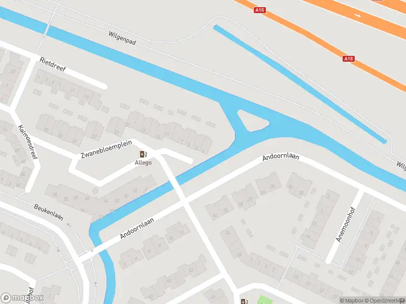 Ambulance met grote spoed naar de Zwanebloemplein in Papendrecht