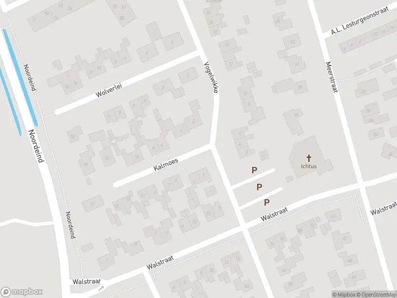 Ambulance met grote spoed naar de Kalmoes in Emmen