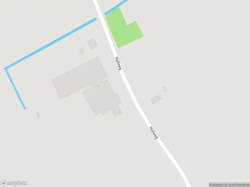 Ambulance met grote spoed naar de Hofweg in Hippolytushoef