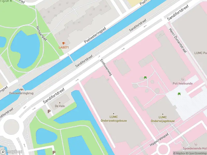 Ambulance met gepaste spoed naar de Bargelaan in Leiden