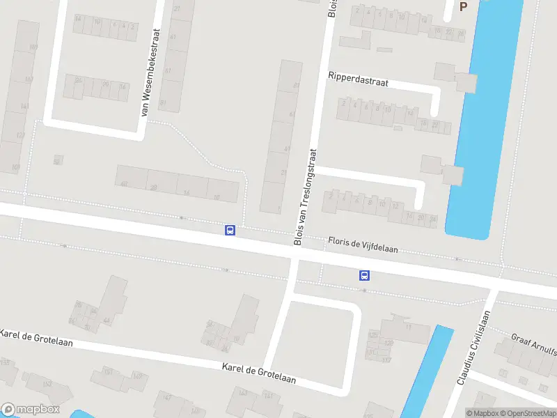 Ambulance met gepaste spoed naar de Blois van Treslongstraat in Vlaardingen