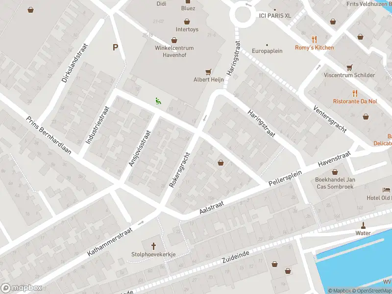 Ambulance met gepaste spoed naar de Rokersgracht in Volendam