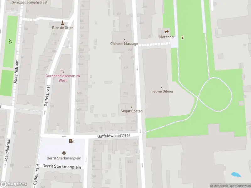 Ambulance met grote spoed naar de Gouvernestraat in Rotterdam