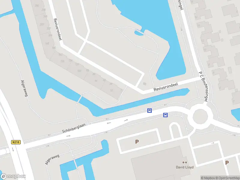 Ambulance met gepaste spoed naar de Reviusrondeel in Capelle aan den IJssel